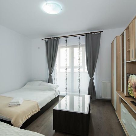 Rezident Militari Apartman Chiajna Kültér fotó
